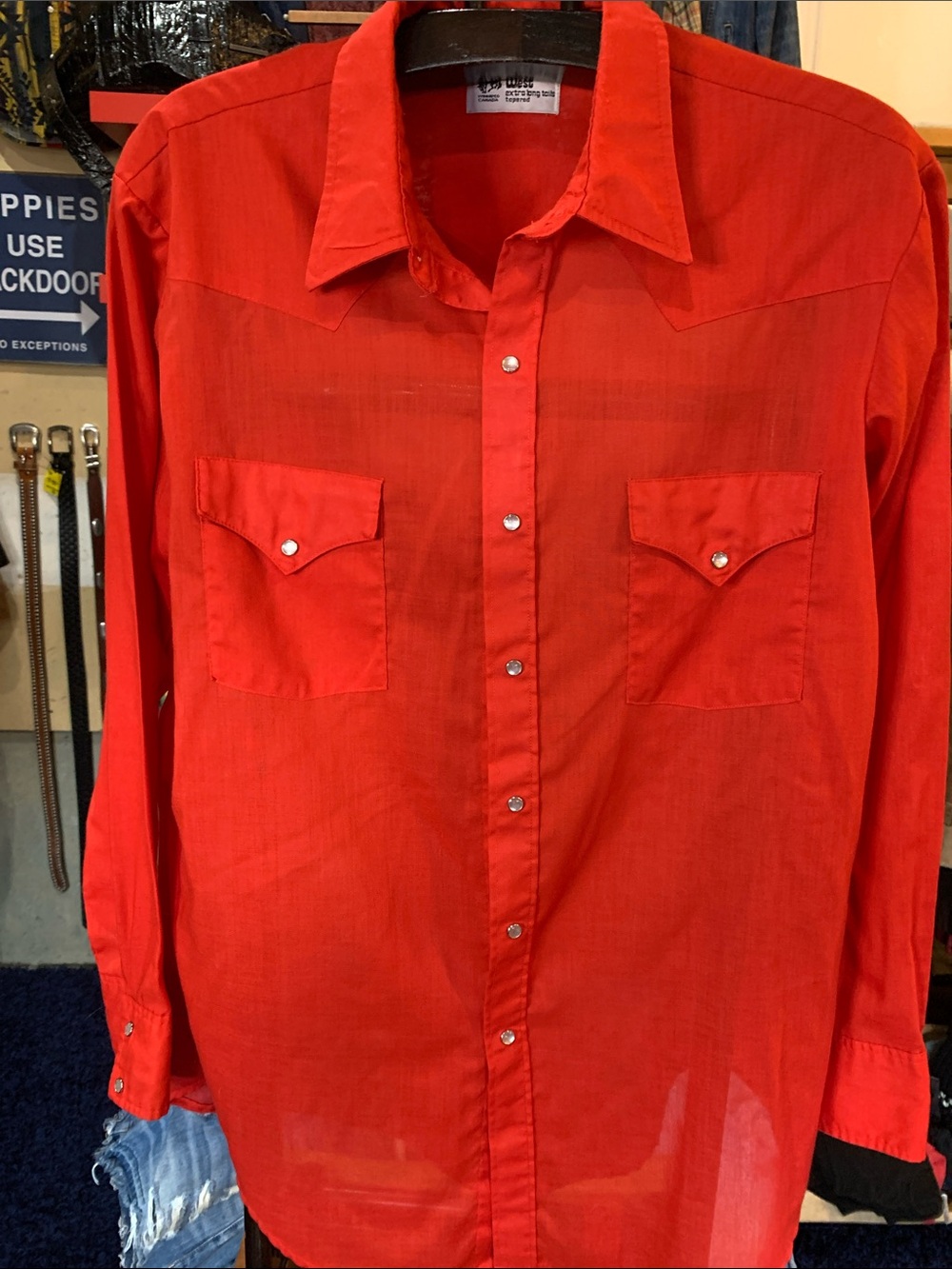 Men's Red Western Button-Down Shirt with Snap Pockets